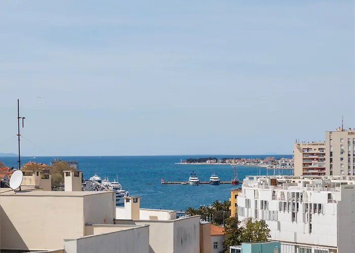 365 Sunsets By Belmont Realty *